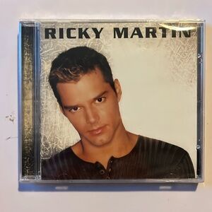 NWT 1999 Ricky martin